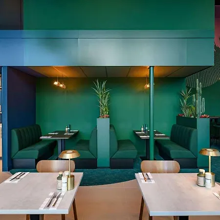 Отель Ibis Styles Ahoy