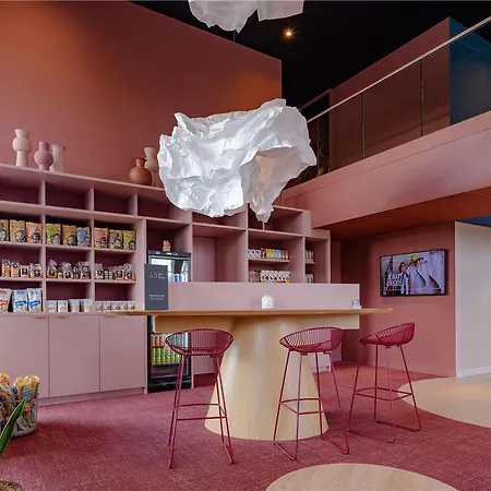 Отель Ibis Styles Ahoy